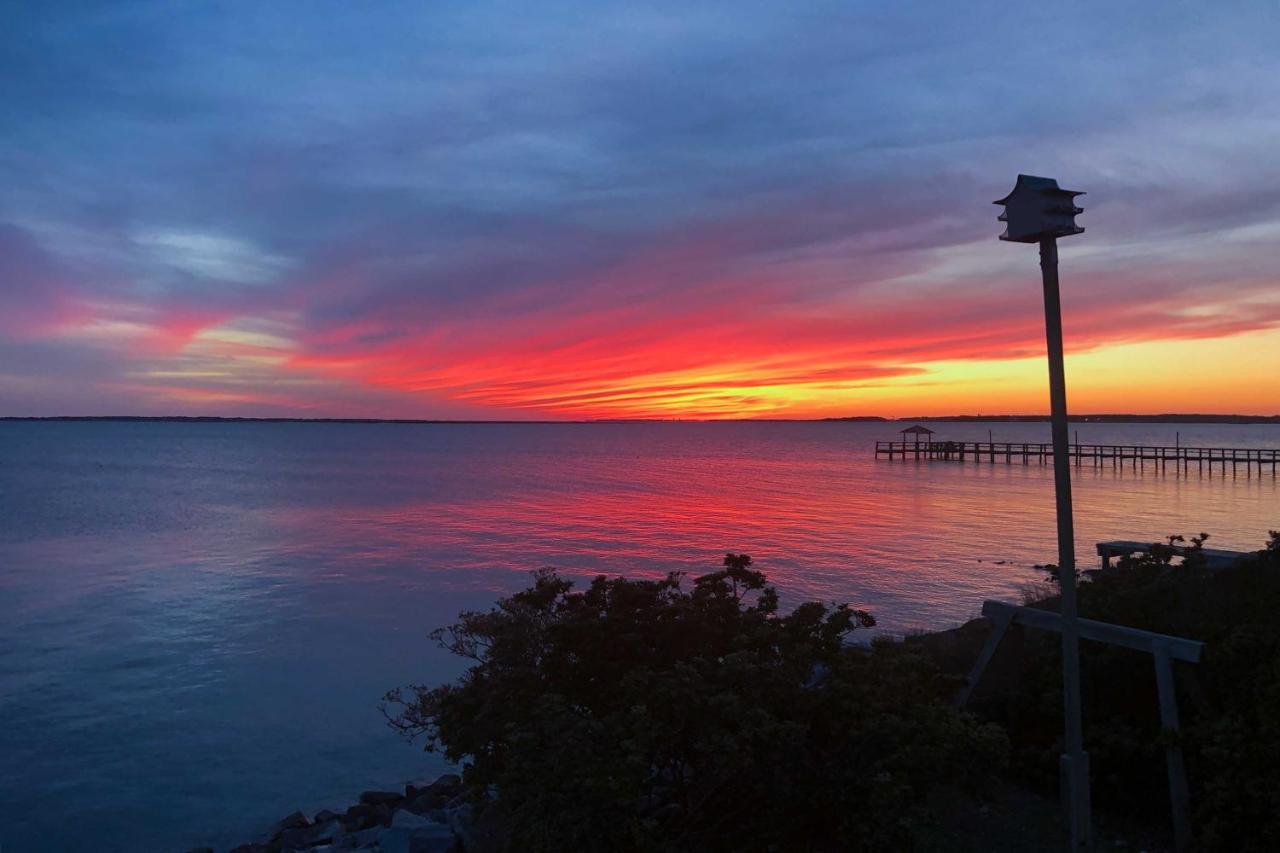Waterfront Harkers Island Home Sunset View And Dock Eksteriør bilde